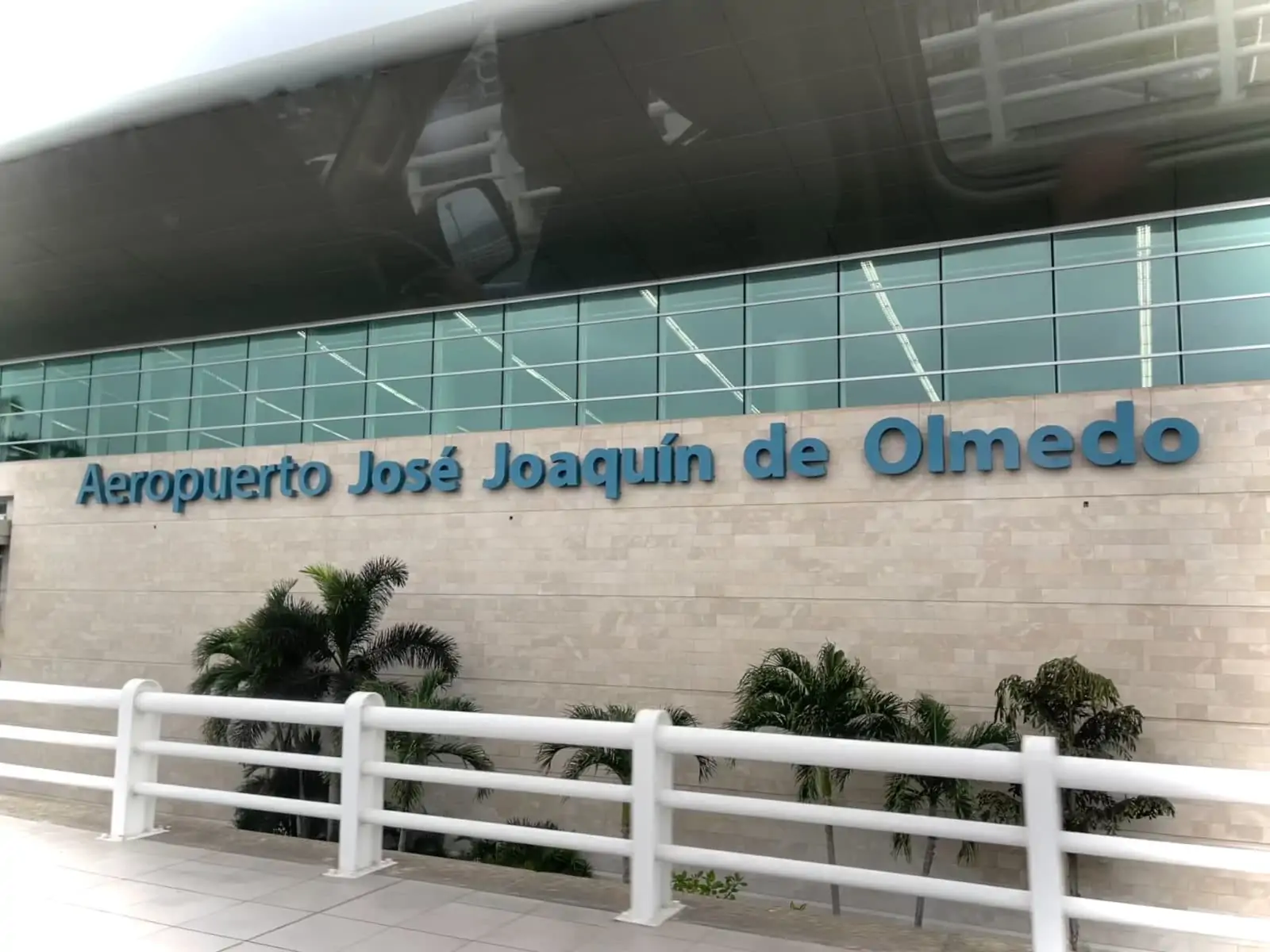 Guayaquil Airport Sign